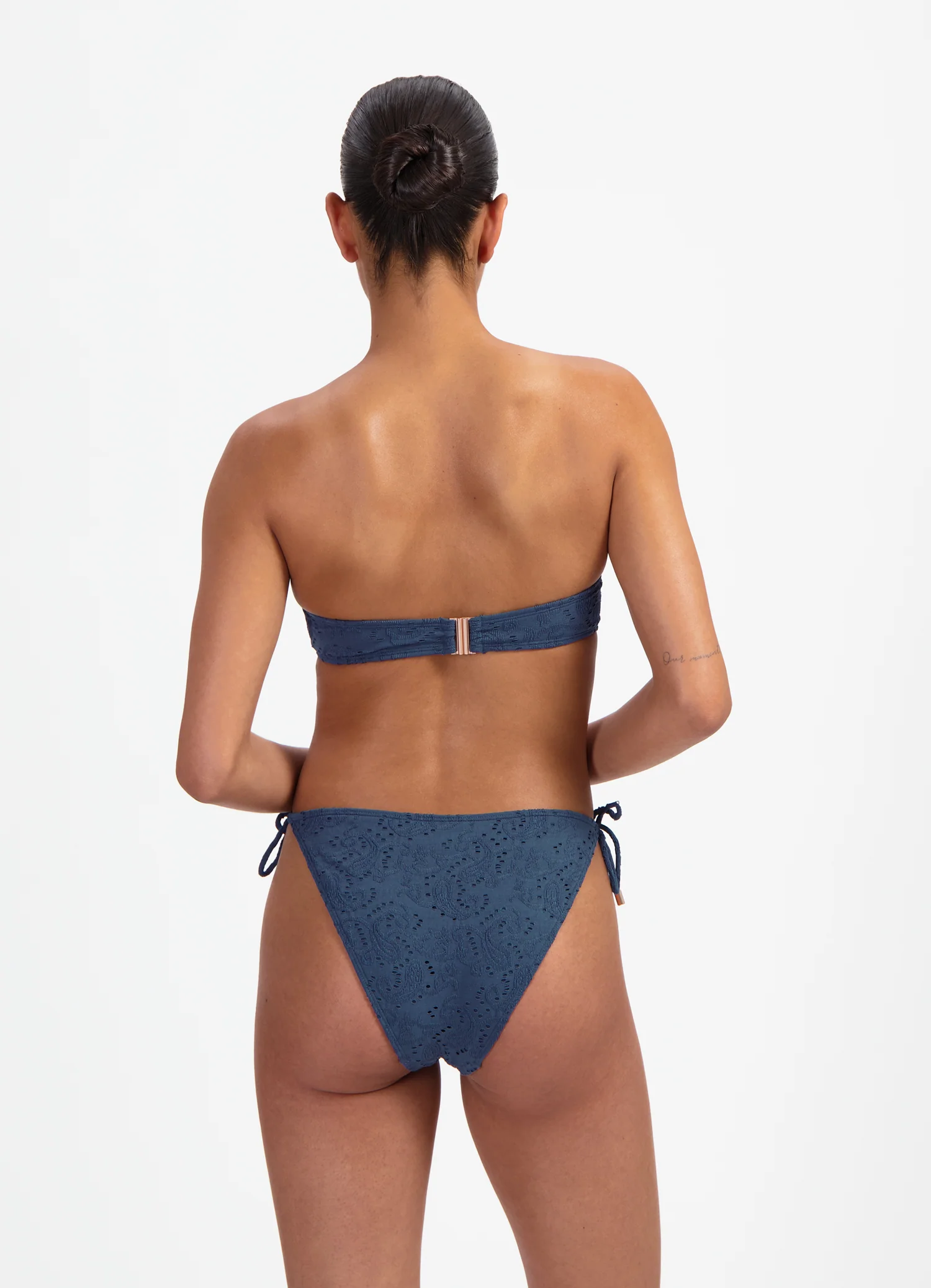 Nightsky Embroidery bandeau bikinitop - Image 3