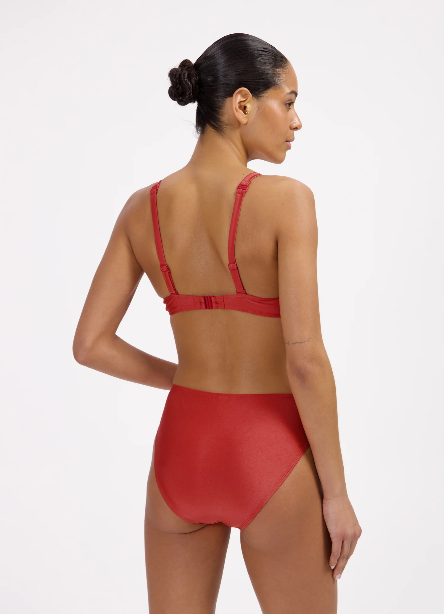 Red Shine full cup bikinitop - Image 3