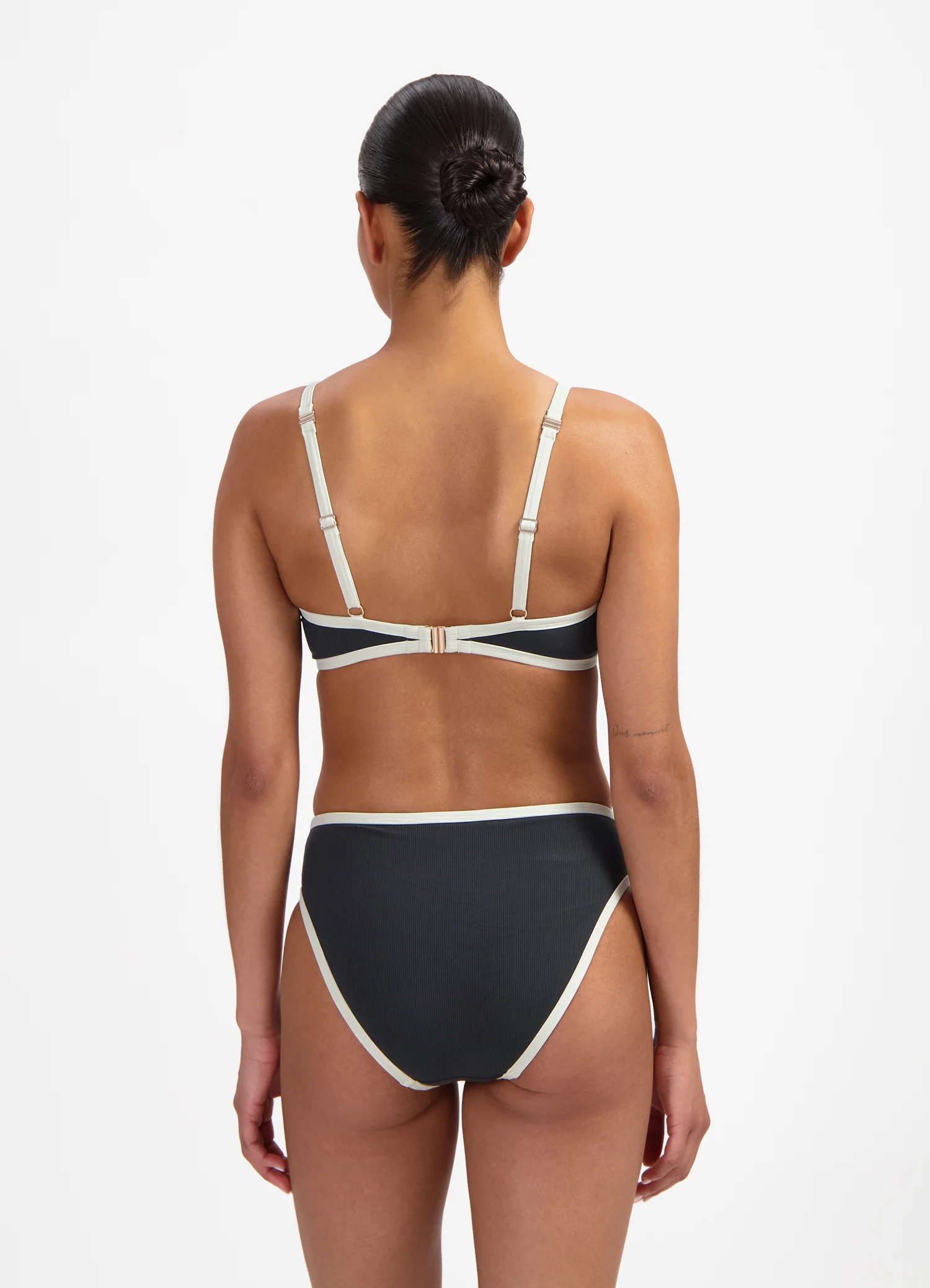 Vanilla & Black fashion bikinitop - Image 3