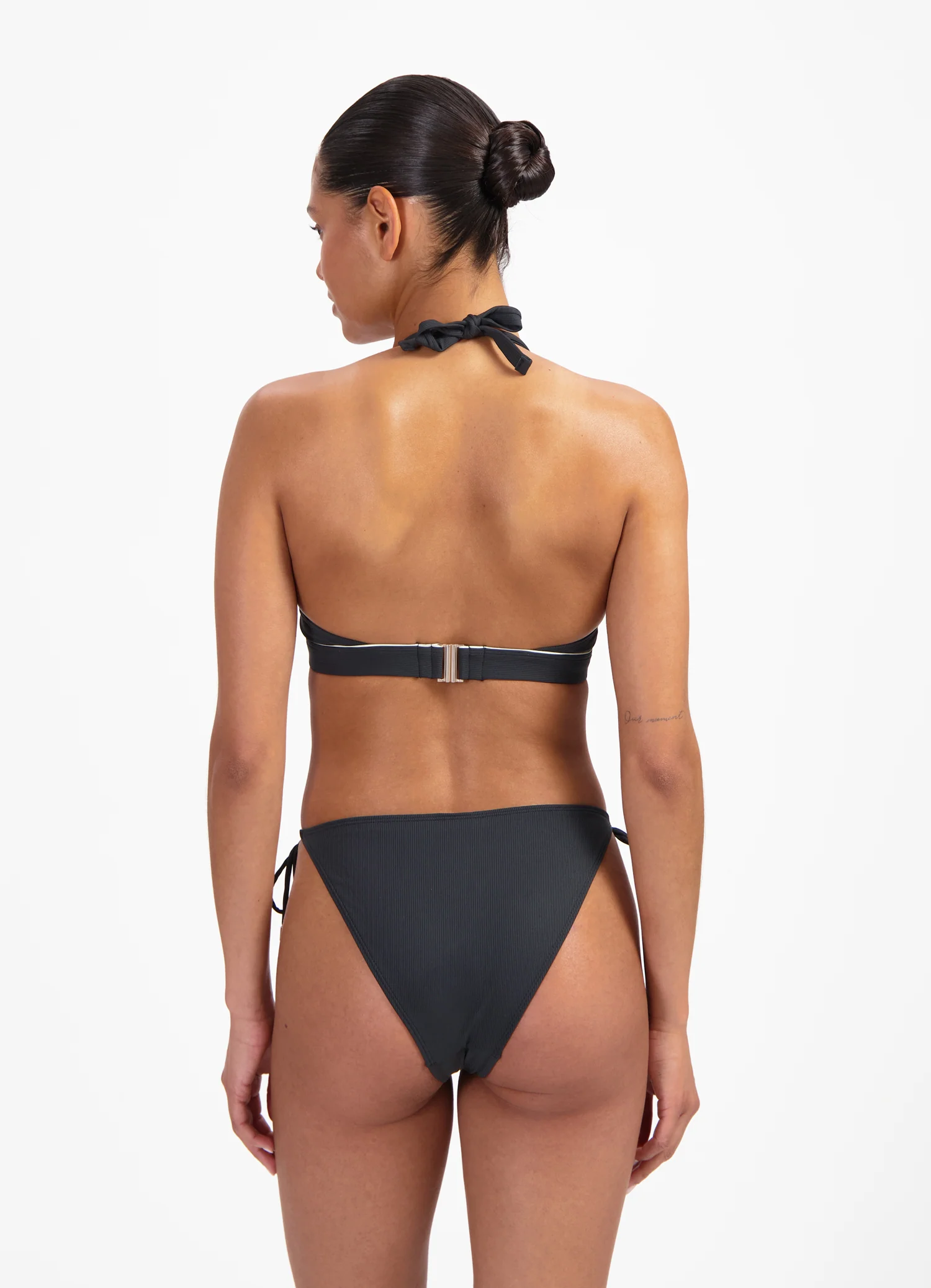 Vanilla & Black halter bikinitop met beugel - Image 3